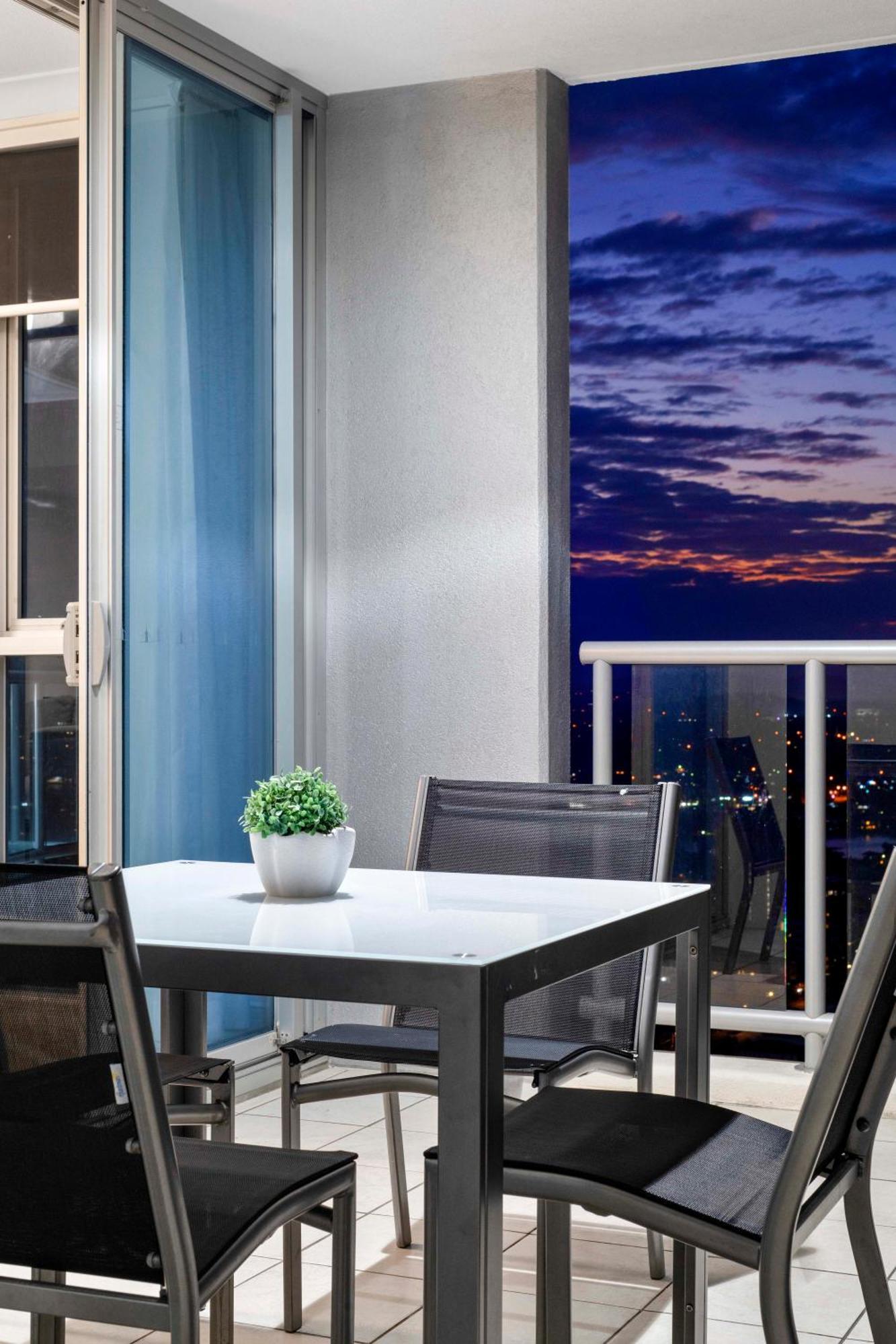 Chevron Renaissance - Self Contained & Privately Managed Apartments Голд-Кост Екстер'єр фото